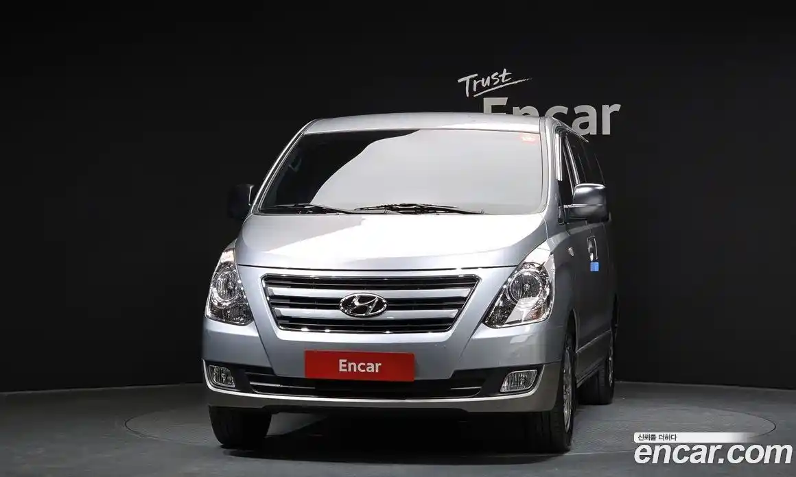 Hyundai Starex 2016 2.5 автомат (гидро), фото 3