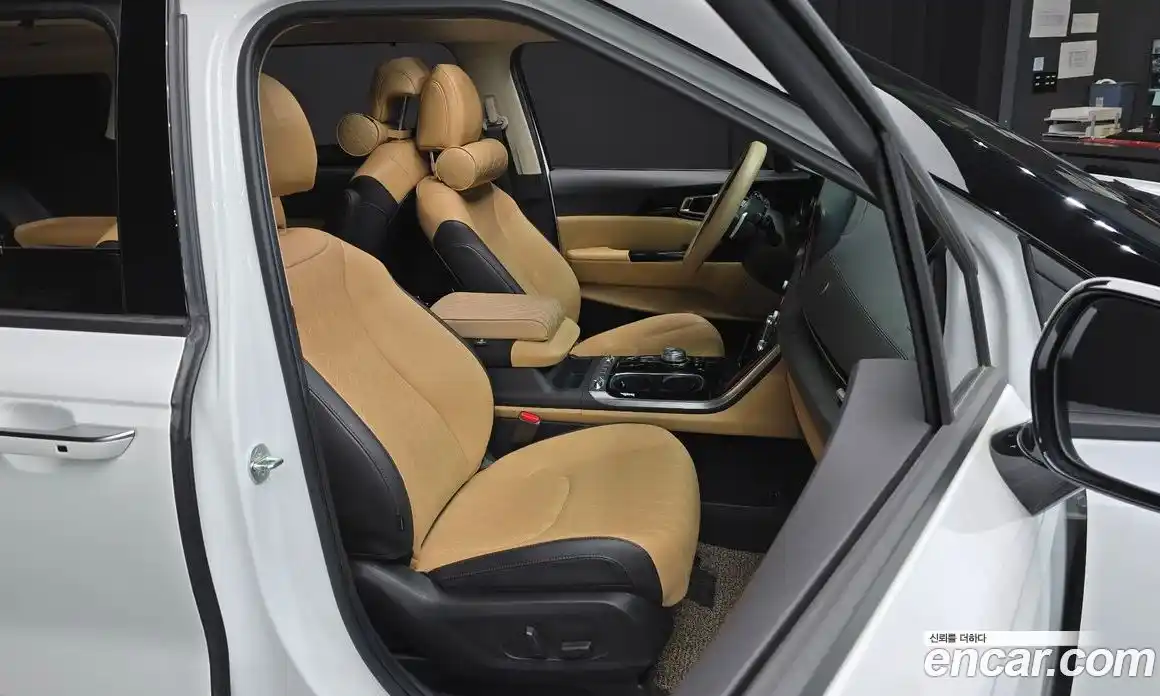 Kia Carnival 2023 3.5 автомат (гидро), фото 12