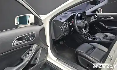 Mercedes-Benz GLA-Class 2017 2.0 гидро, миниатюра 11 Mercedes-Benz GLA-Class 2017 2.0 гидро, миниатюра 11