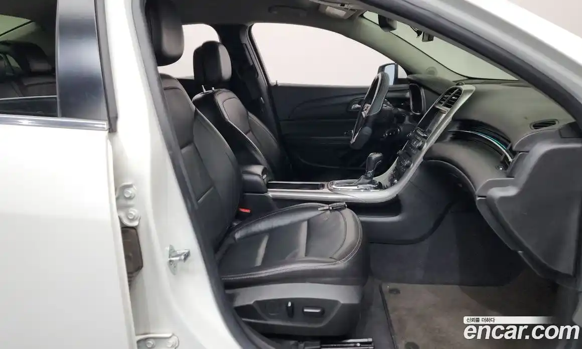 Chevrolet Malibu 2015 2.0 автомат (гидро), фото 11