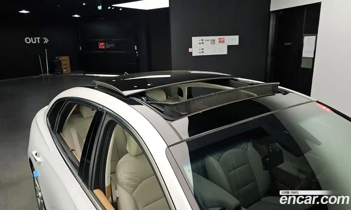 Hyundai Grandeur 2021 3.3 автомат (гидро), фото 18