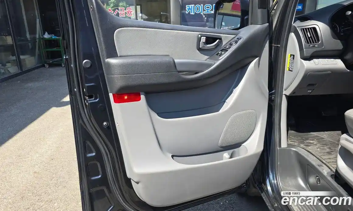 Hyundai Starex 2020 2.5 автомат (гидро), фото 15