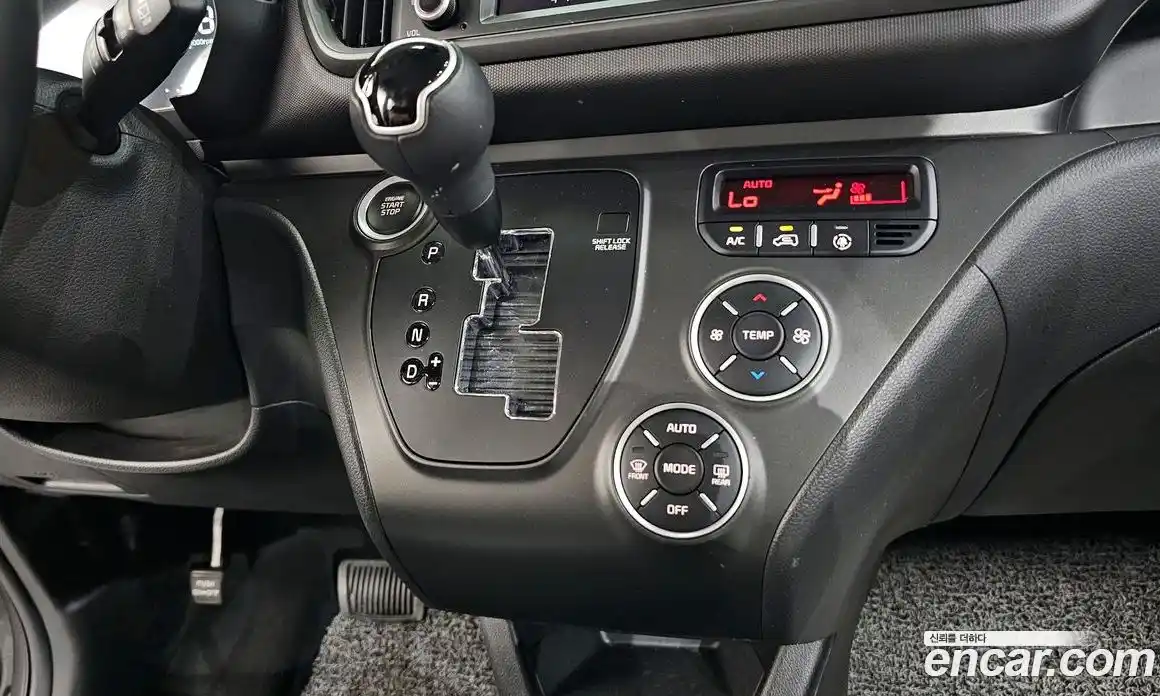 Kia Ray 2023 1.0 автомат (гидро), фото 12