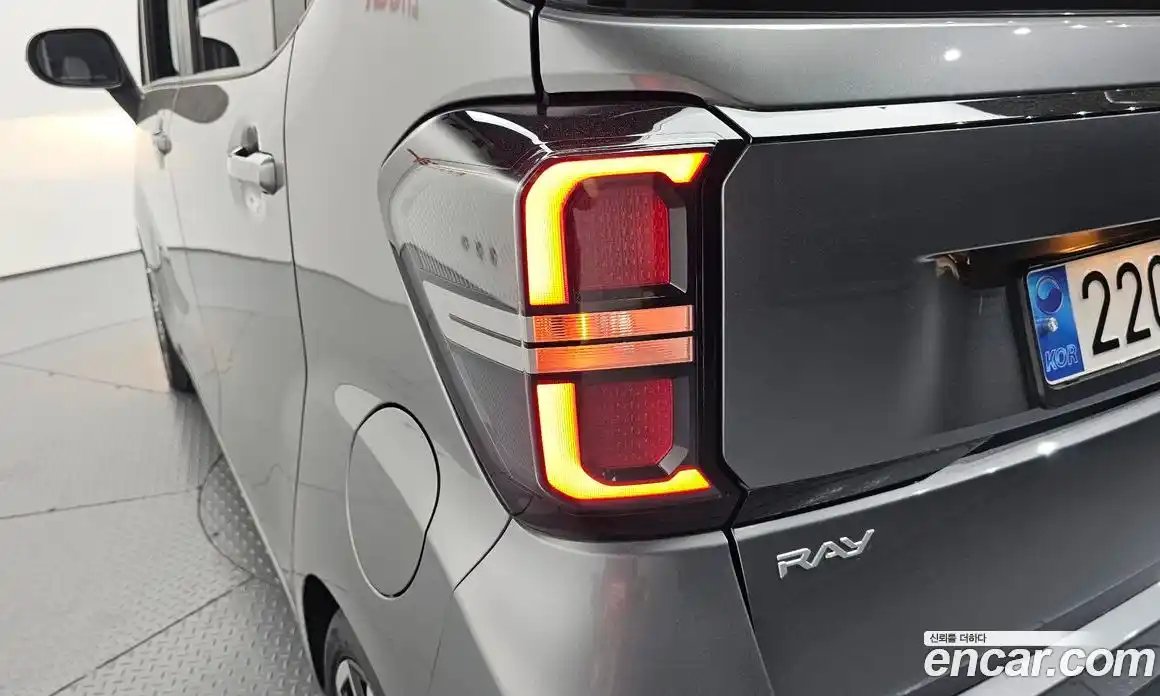 Kia Ray 2023 1.0 автомат (гидро), фото 9