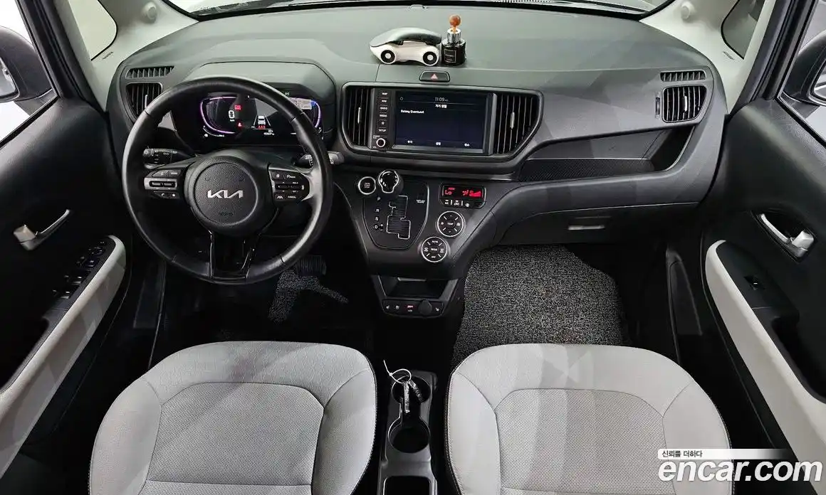 Kia Ray 2023 1.0 автомат (гидро), фото 10