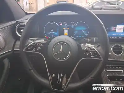 Mercedes-Benz E-Class 2022 2.0 автомат (гидро), миниатюра 8