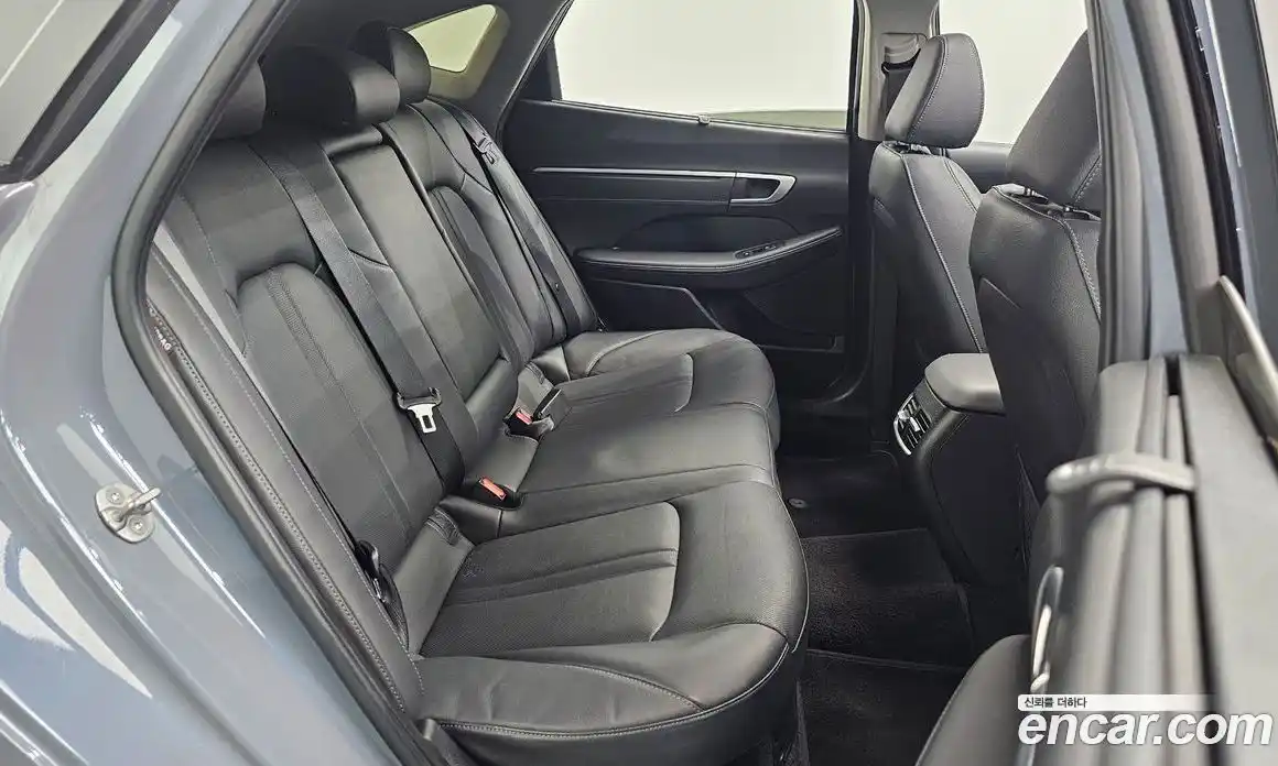 Hyundai Sonata 2024 2.0 автомат (гидро), фото 11