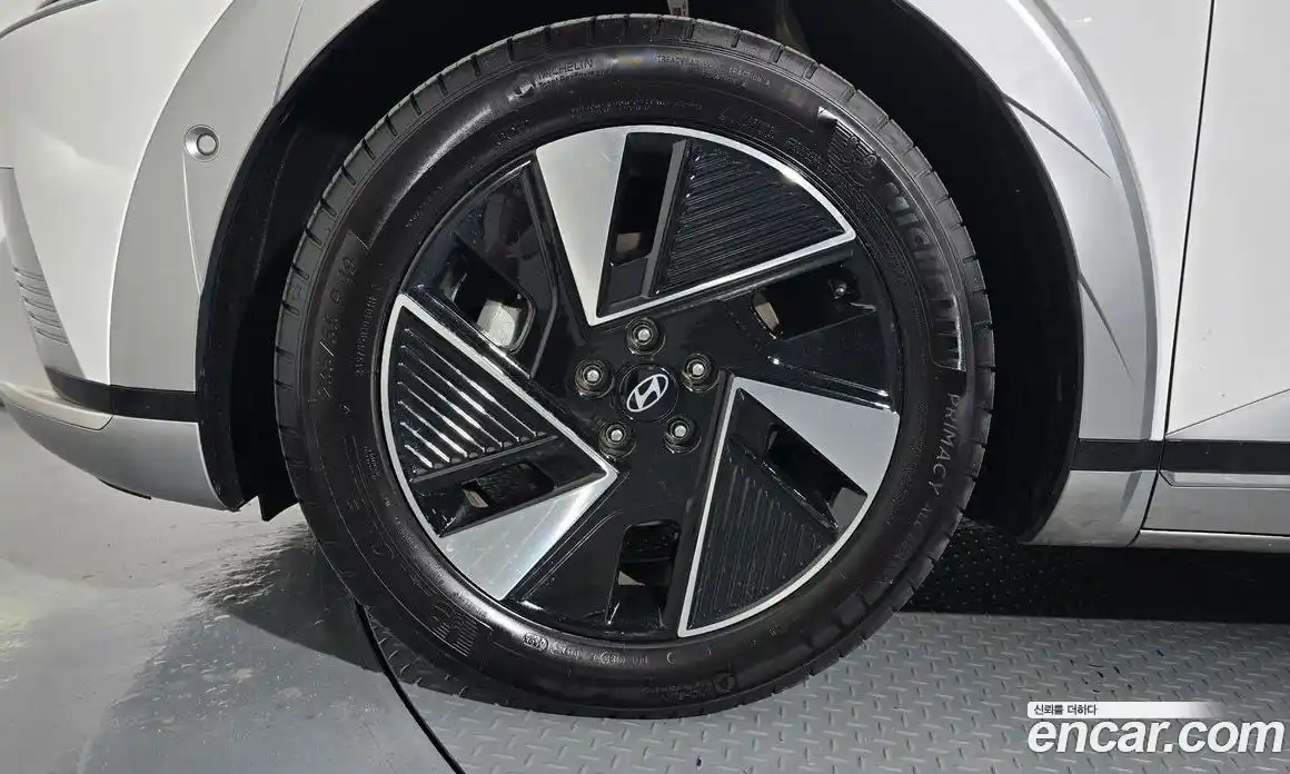 Hyundai Ioniq 5 2024 0.1 автомат (гидро), фото 5