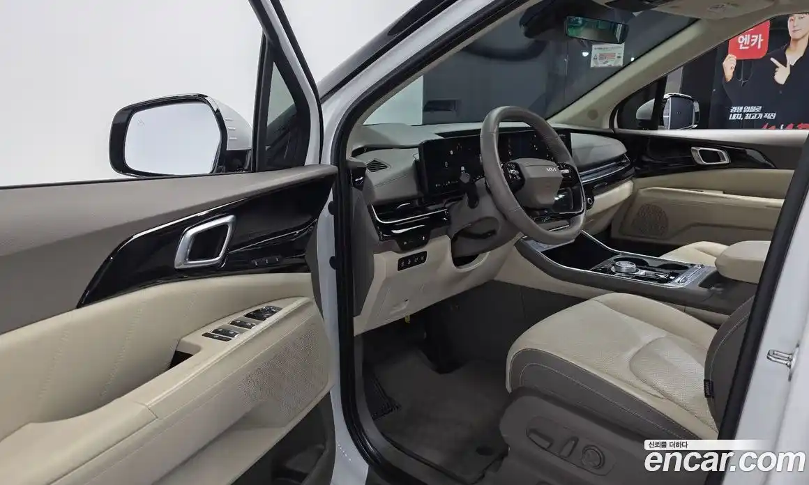 Kia Carnival 2025 1.6 автомат (гидро), фото 13