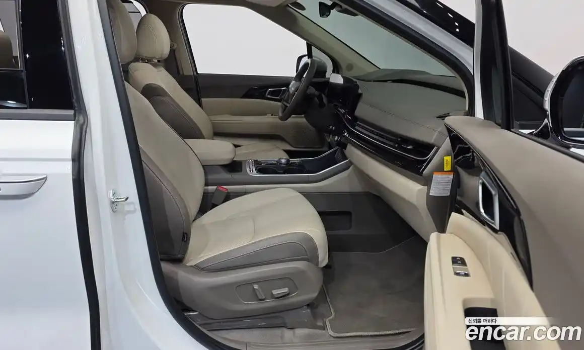 Kia Carnival 2025 1.6 автомат (гидро), фото 17