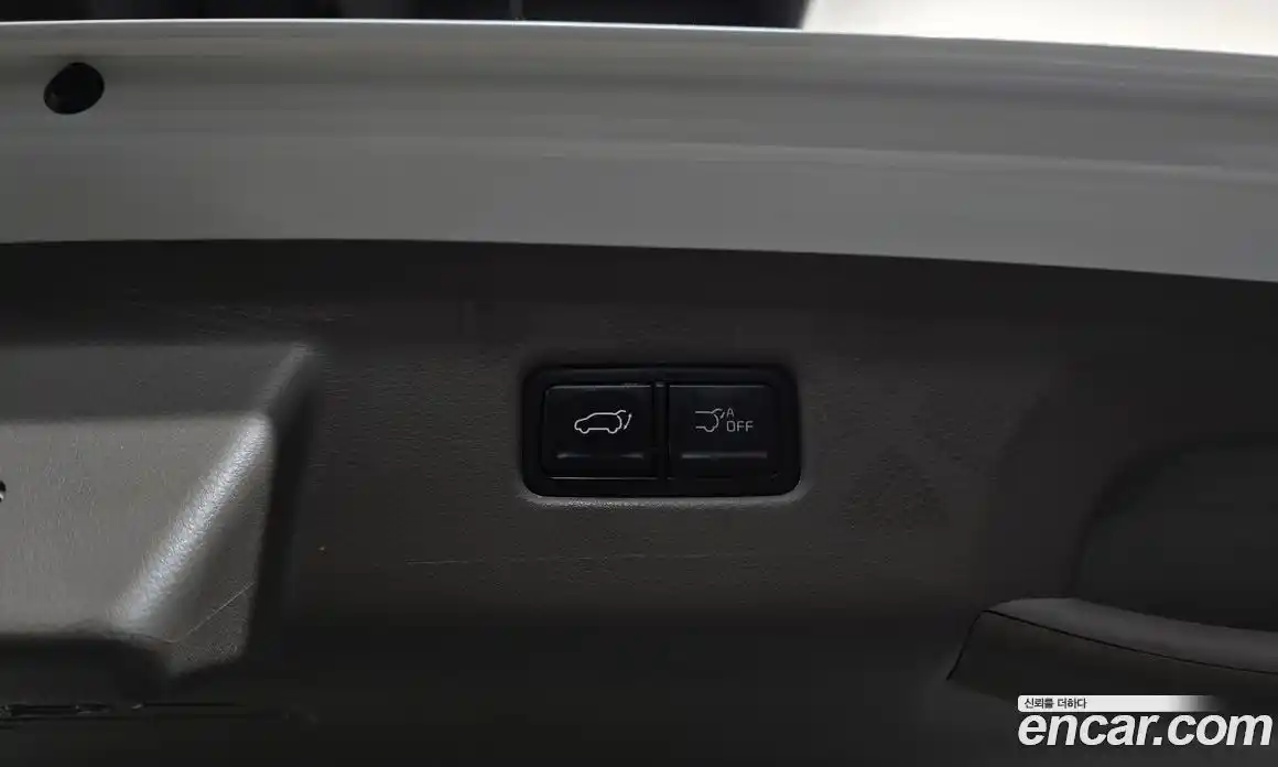 Kia Carnival 2025 1.6 автомат (гидро), фото 34