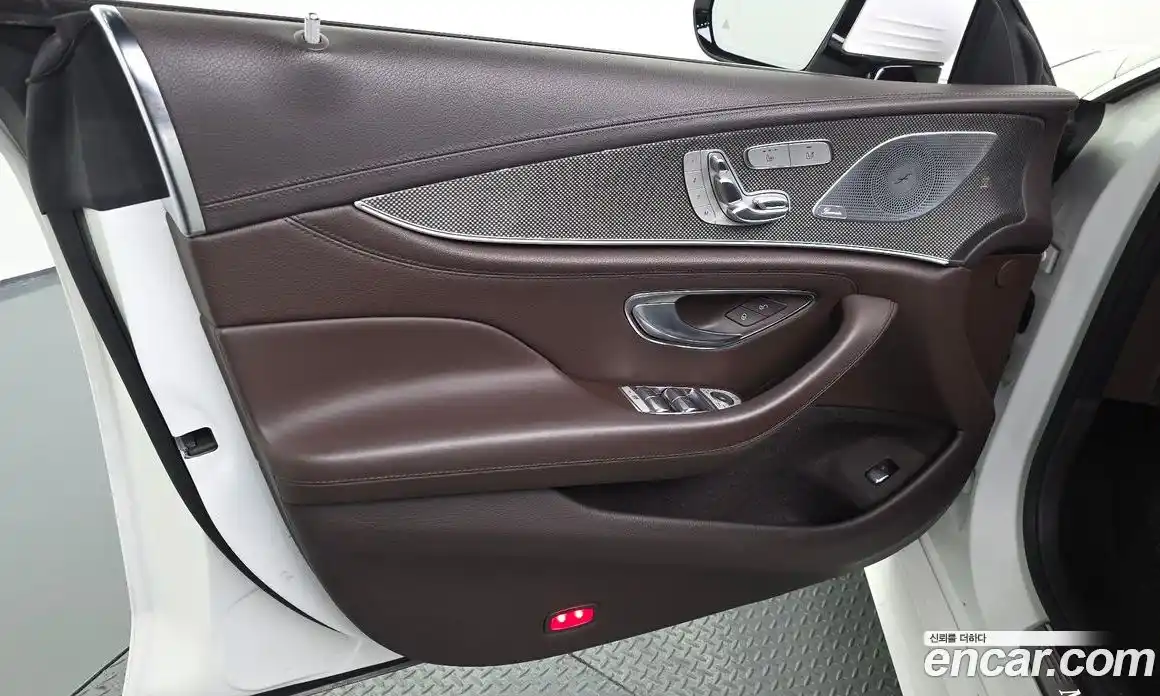 Mercedes-Benz CLS-Class 2019 1.9 гидро, фото 14 Mercedes-Benz CLS-Class 2019 1.9 гидро, фото 14