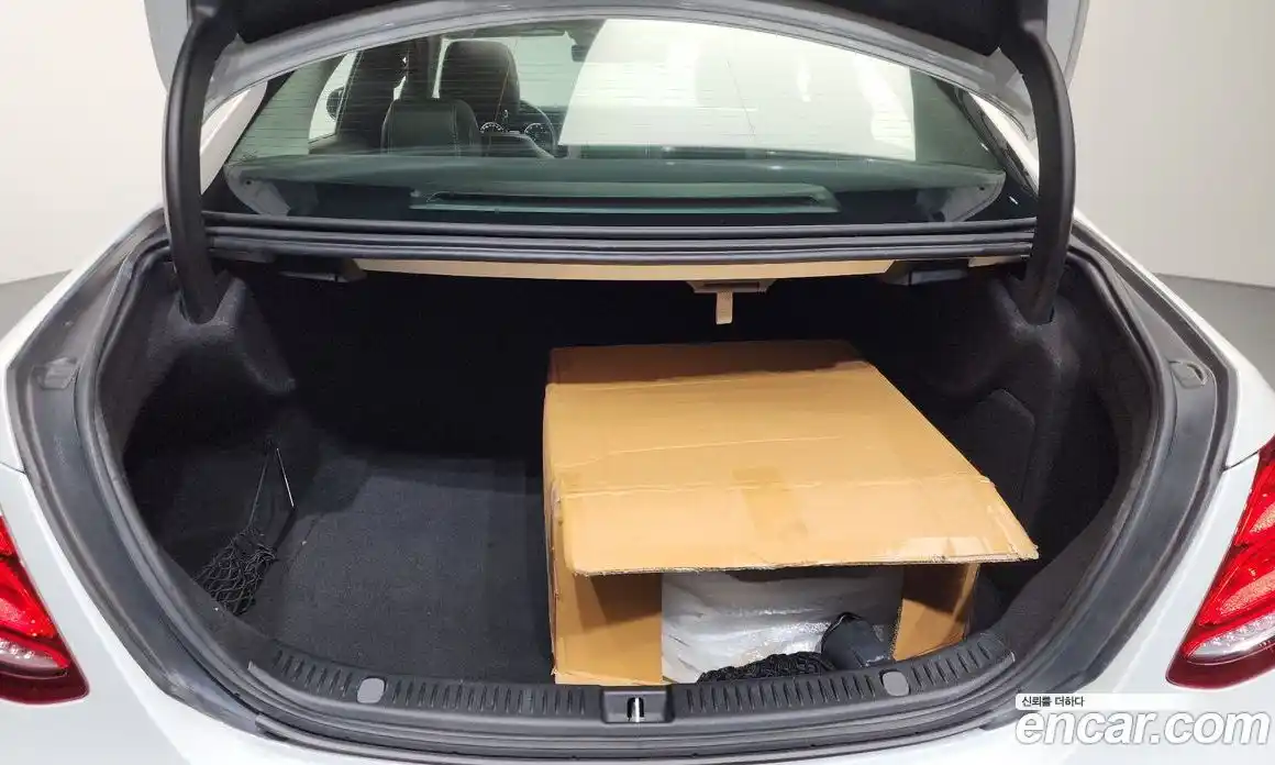 Mercedes-Benz E-Class 2016 2.0 автомат (гидро), фото 19