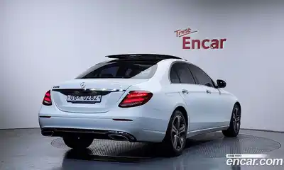 Mercedes-Benz E-Class 2016 2.0 автомат (гидро), миниатюра 2