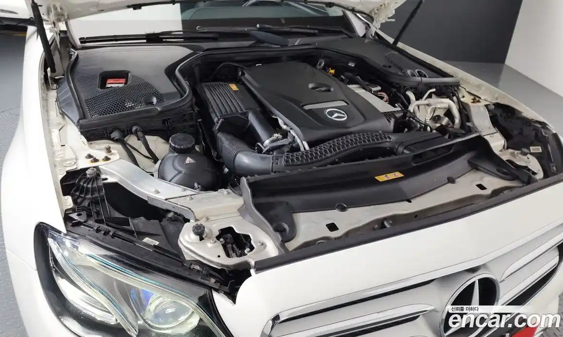 Mercedes-Benz E-Class 2016 2.0 автомат (гидро), фото 6