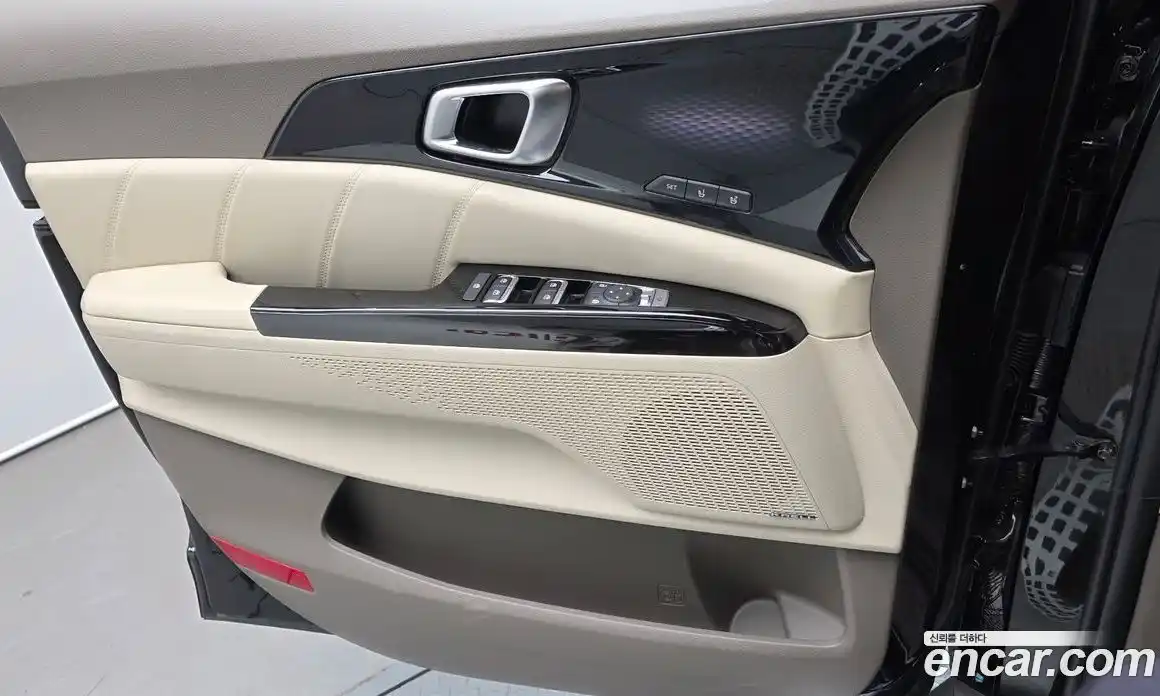 Kia Carnival 2021 3.5 автомат (гидро), фото 14