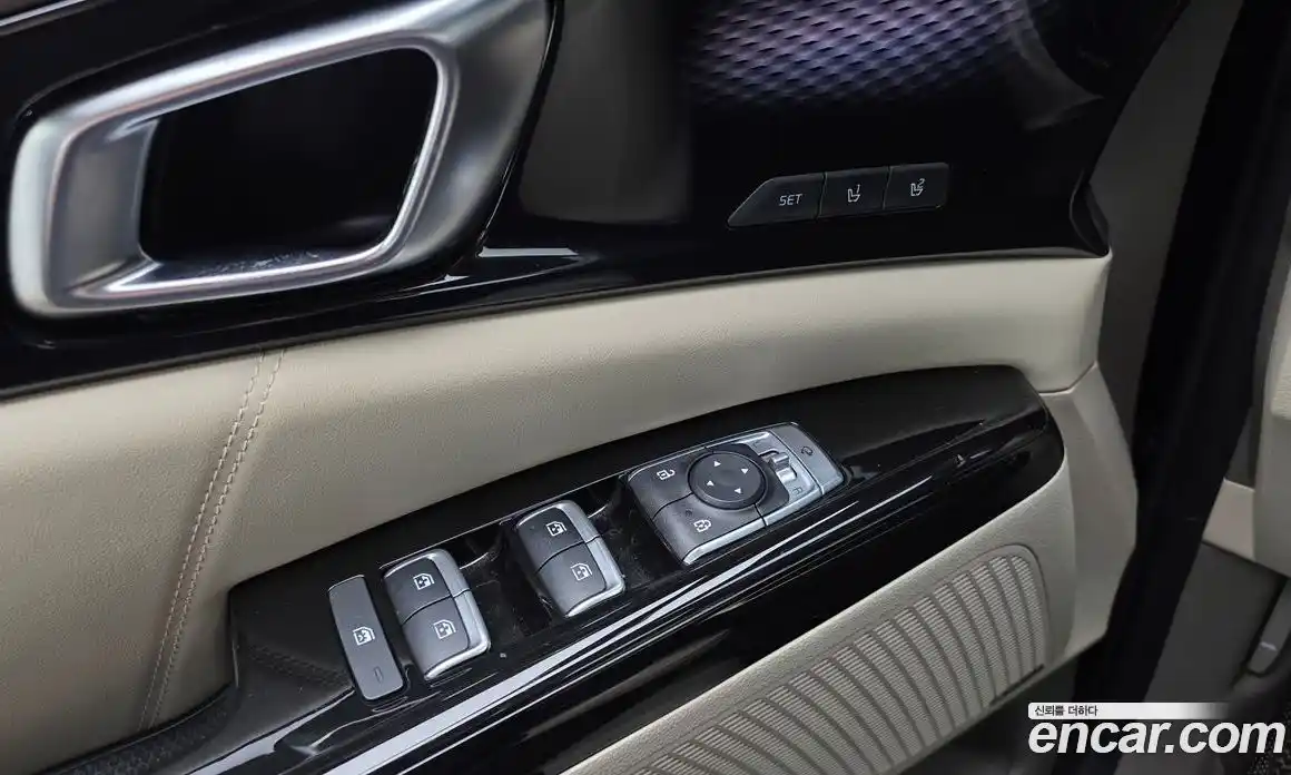 Kia Carnival 2021 3.5 автомат (гидро), фото 23