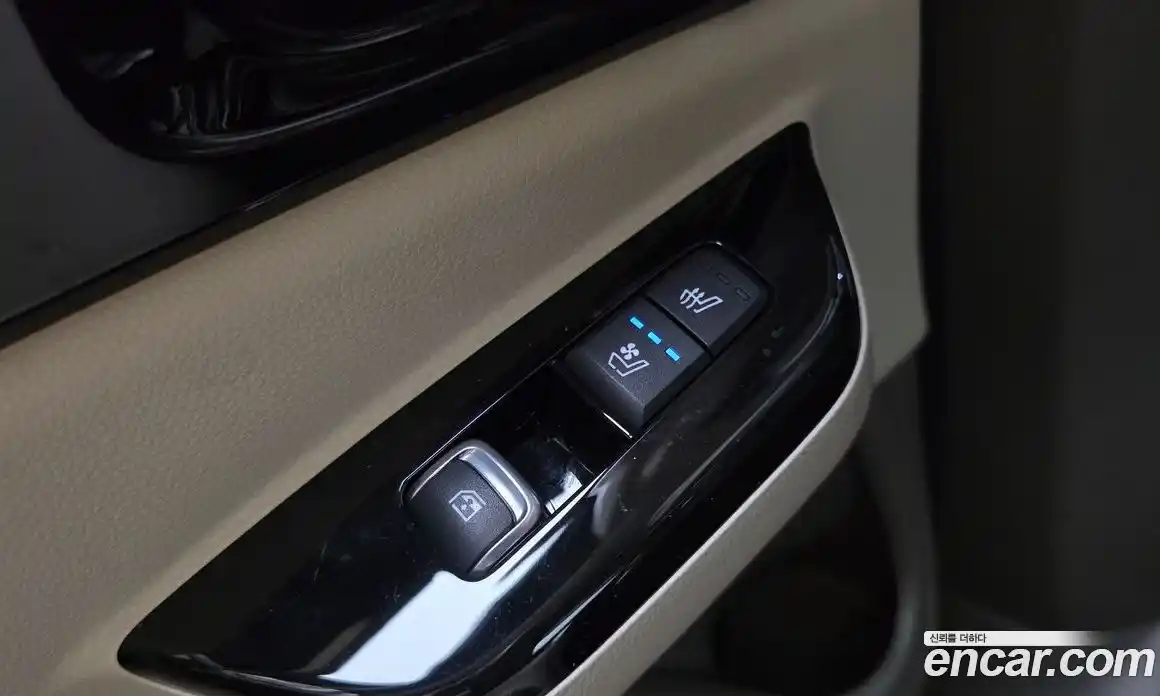 Kia Carnival 2021 3.5 автомат (гидро), фото 26