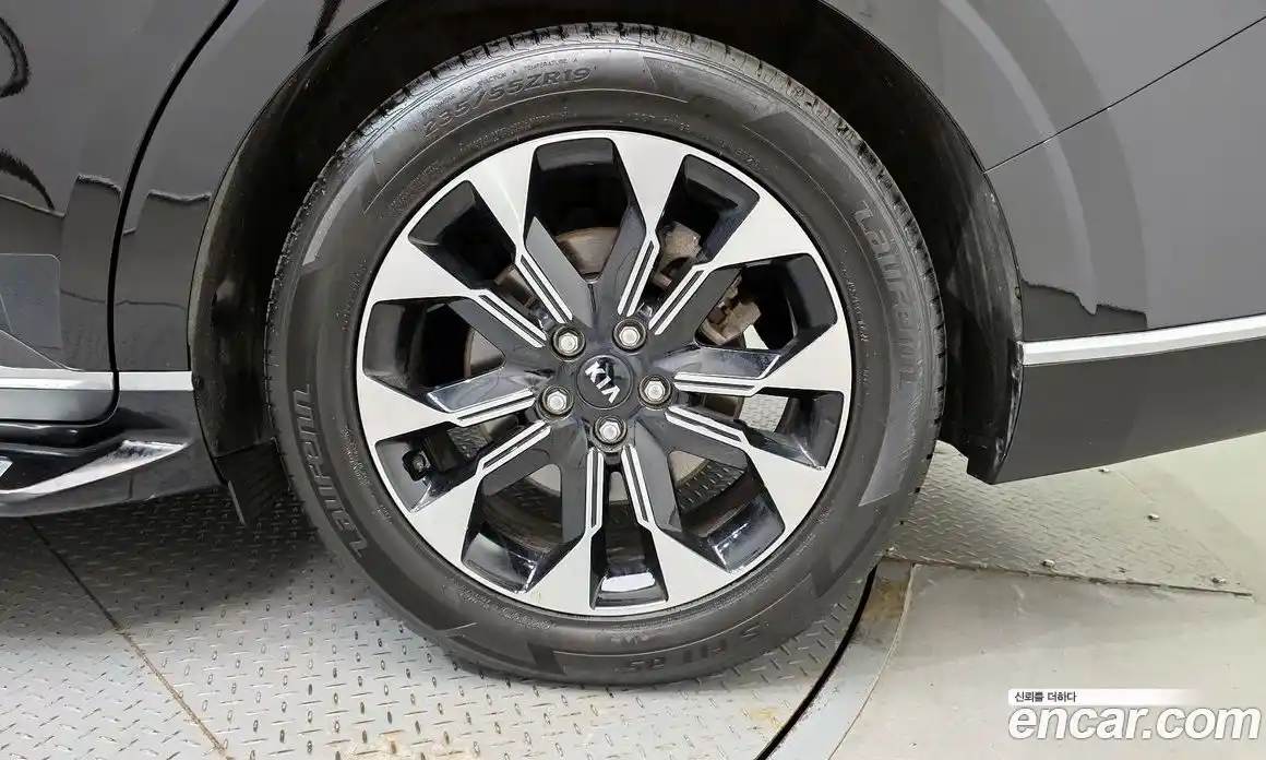 Kia Carnival 2021 3.5 автомат (гидро), фото 7