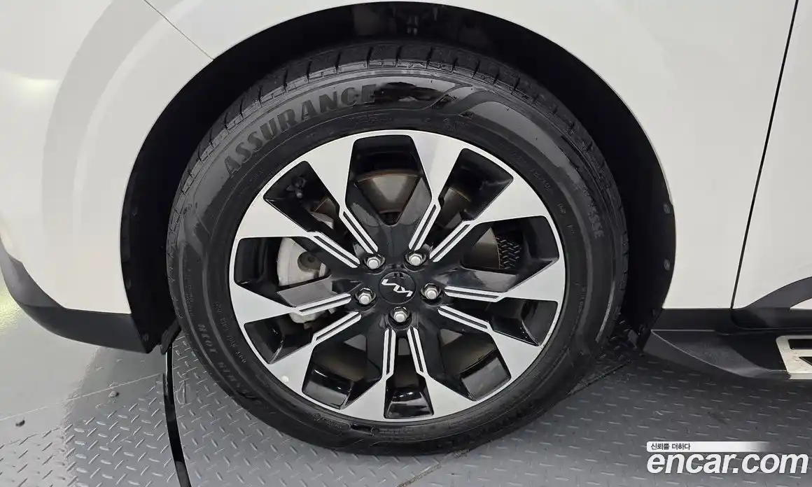 Kia Carnival 2022 2.2 автомат (гидро), фото 5