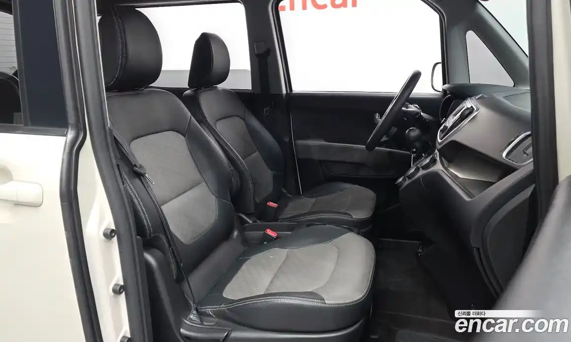 Kia Ray 2018 1.0 автомат (гидро), фото 11