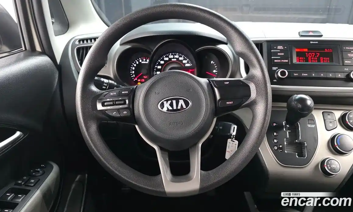 Kia Ray 2018 1.0 автомат (гидро), фото 13
