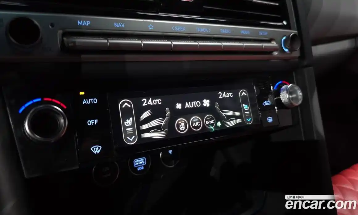 Genesis G70 2023 3.3 автомат (гидро), фото 22