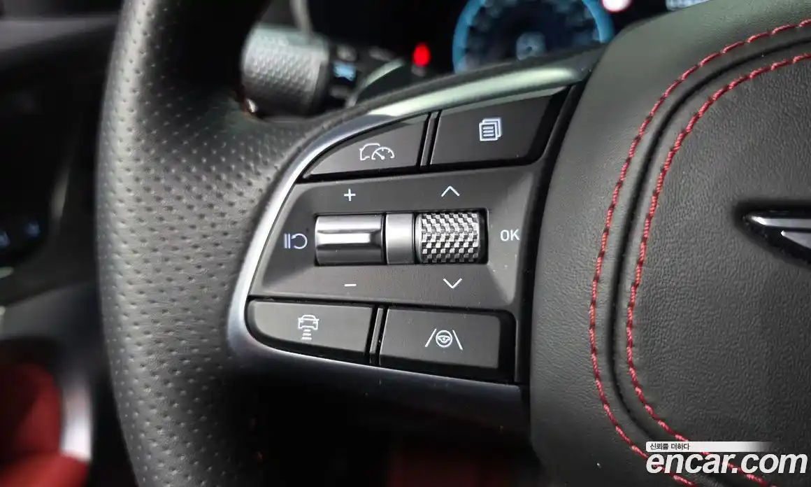 Genesis G70 2023 3.3 автомат (гидро), фото 23