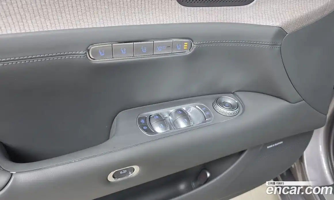 Genesis G90 2024 3.5 автомат (гидро), фото 26