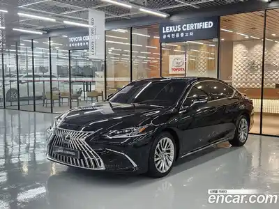 Lexus ES 2025 2.5 автомат (вариатор), миниатюра 1