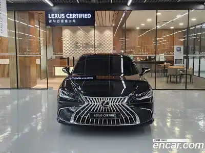 Lexus ES 2025 2.5 автомат (вариатор), миниатюра 3