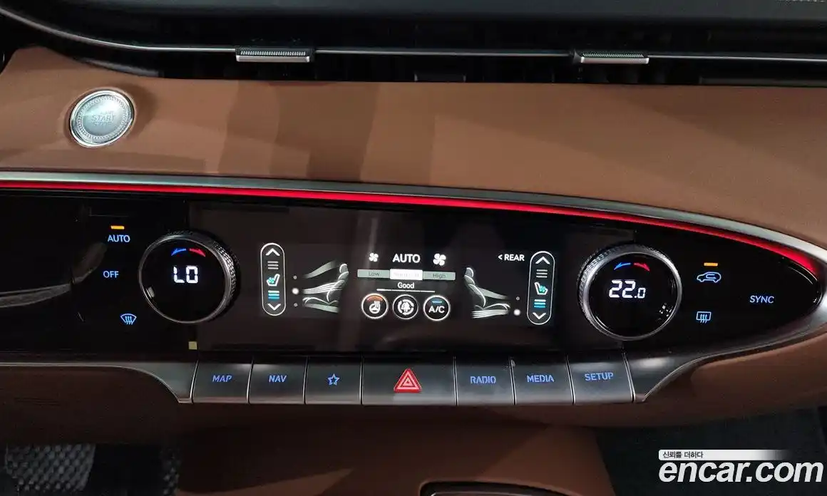 Genesis GV70 2021 2.5 автомат (гидро), фото 25
