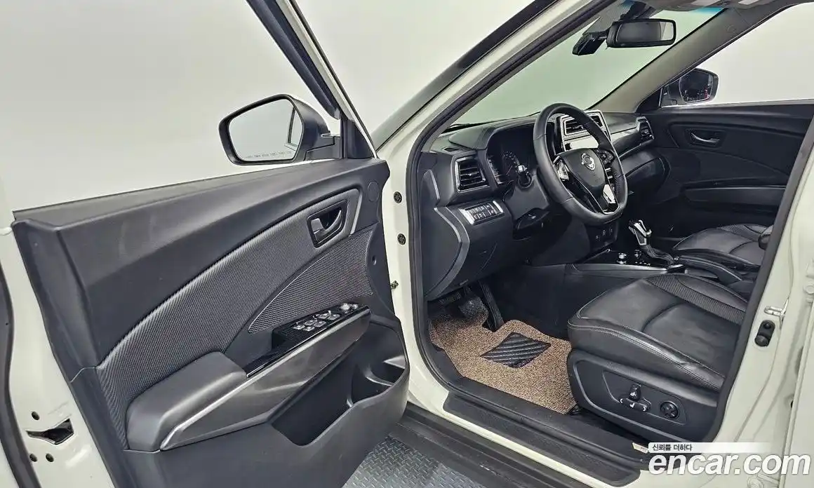 SsangYong TIBOLI 2020 1.5 автомат (гидро), фото 13