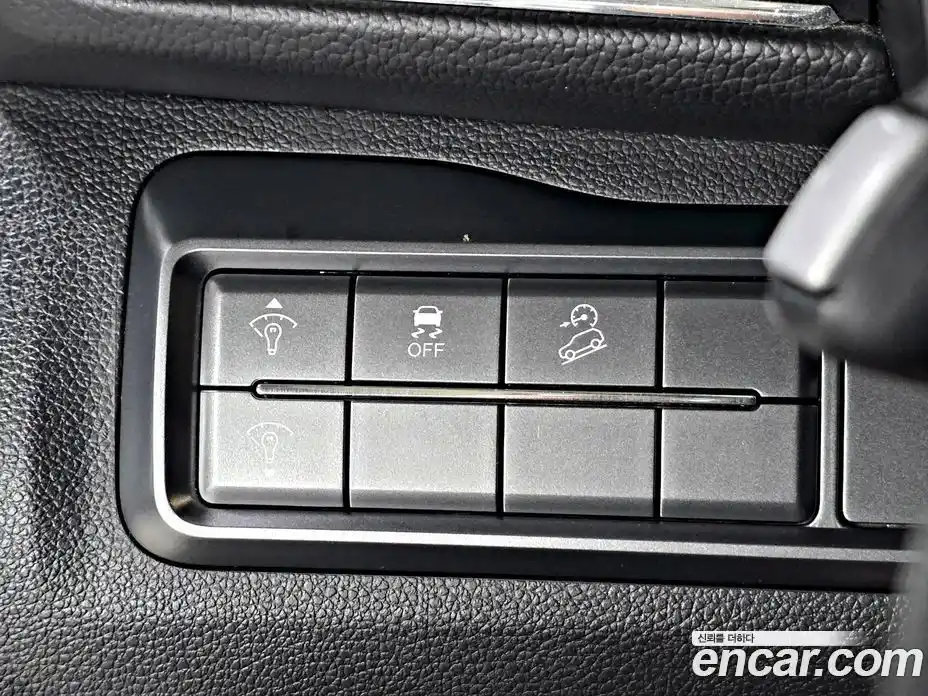 SsangYong TIBOLI 2021 2.0 автомат (гидро), фото 12