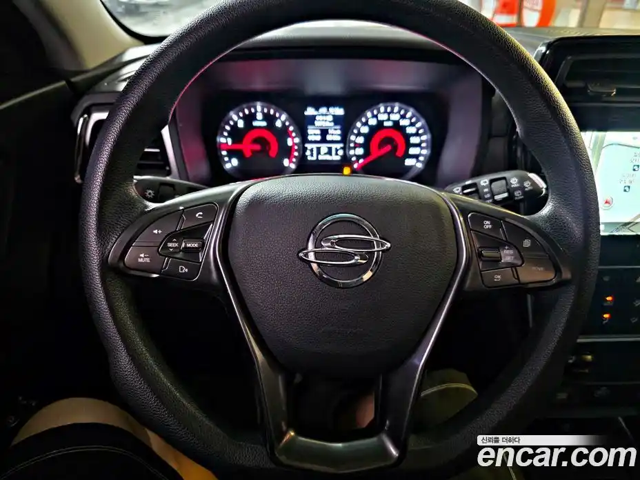 SsangYong TIBOLI 2021 2.0 автомат (гидро), фото 13