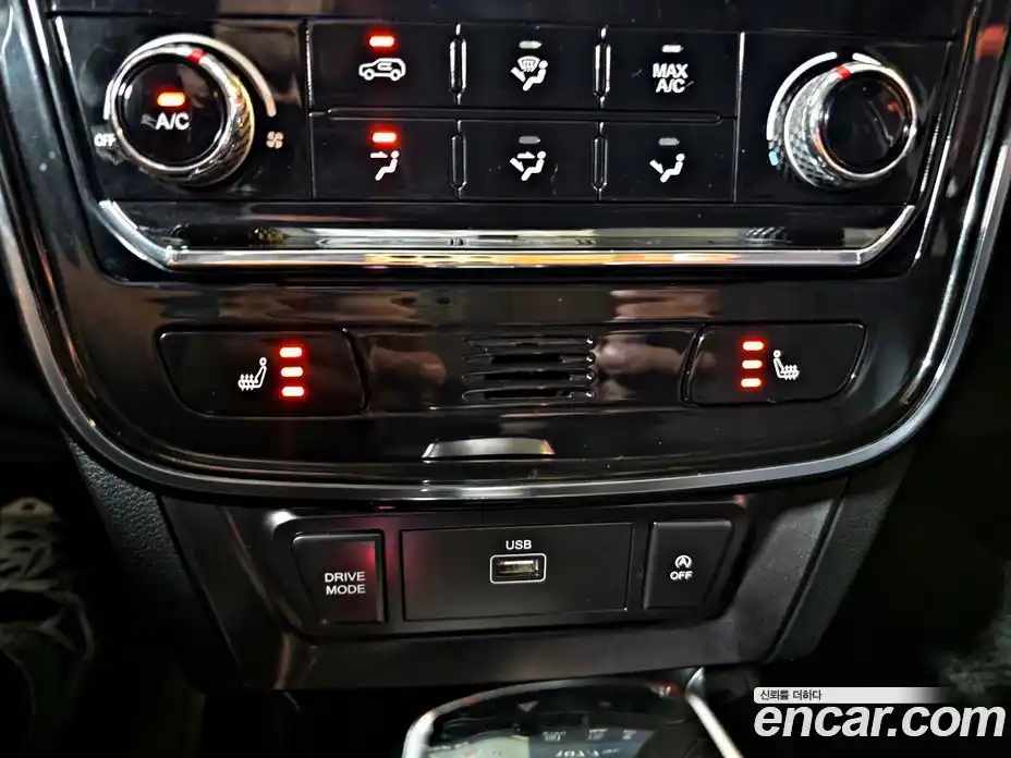SsangYong TIBOLI 2021 2.0 автомат (гидро), фото 17