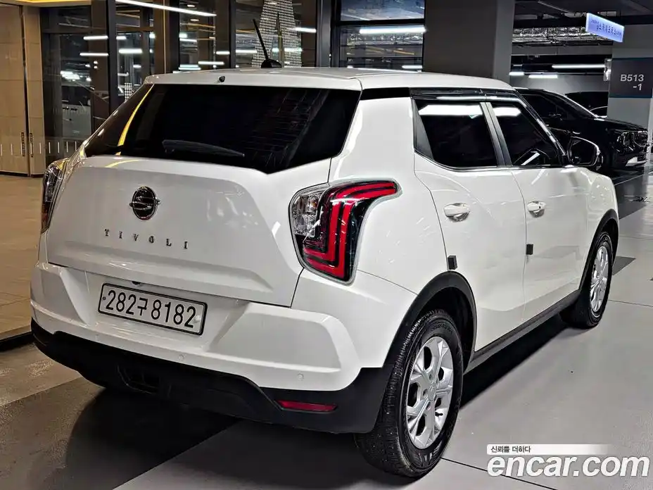 SsangYong TIBOLI 2021 2.0 автомат (гидро), фото 4
