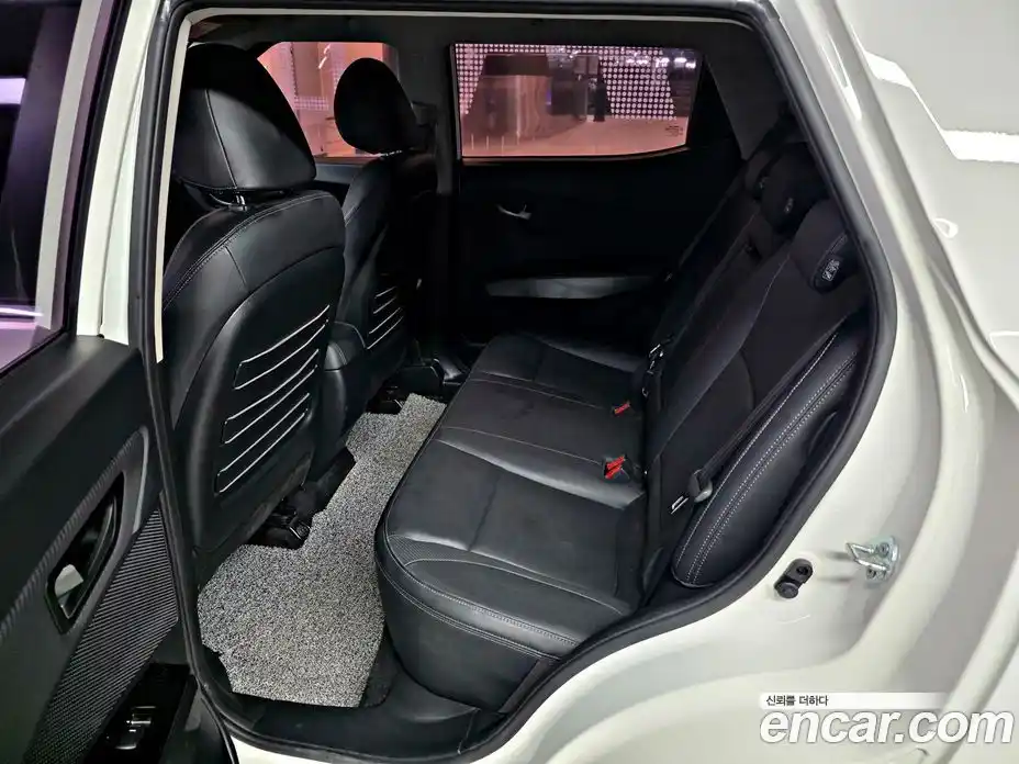 SsangYong TIBOLI 2021 2.0 автомат (гидро), фото 8