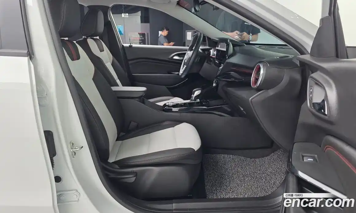 Chevrolet Trax 2024 1.2 автомат (гидро), фото 17