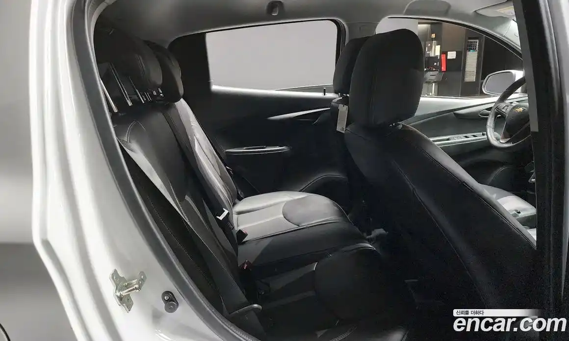 Chevrolet Spark 2019 1.0 автомат (гидро), фото 11