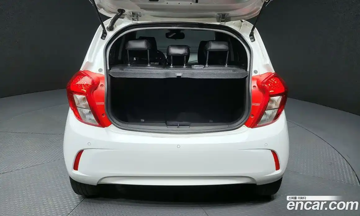 Chevrolet Spark 2019 1.0 автомат (гидро), фото 20