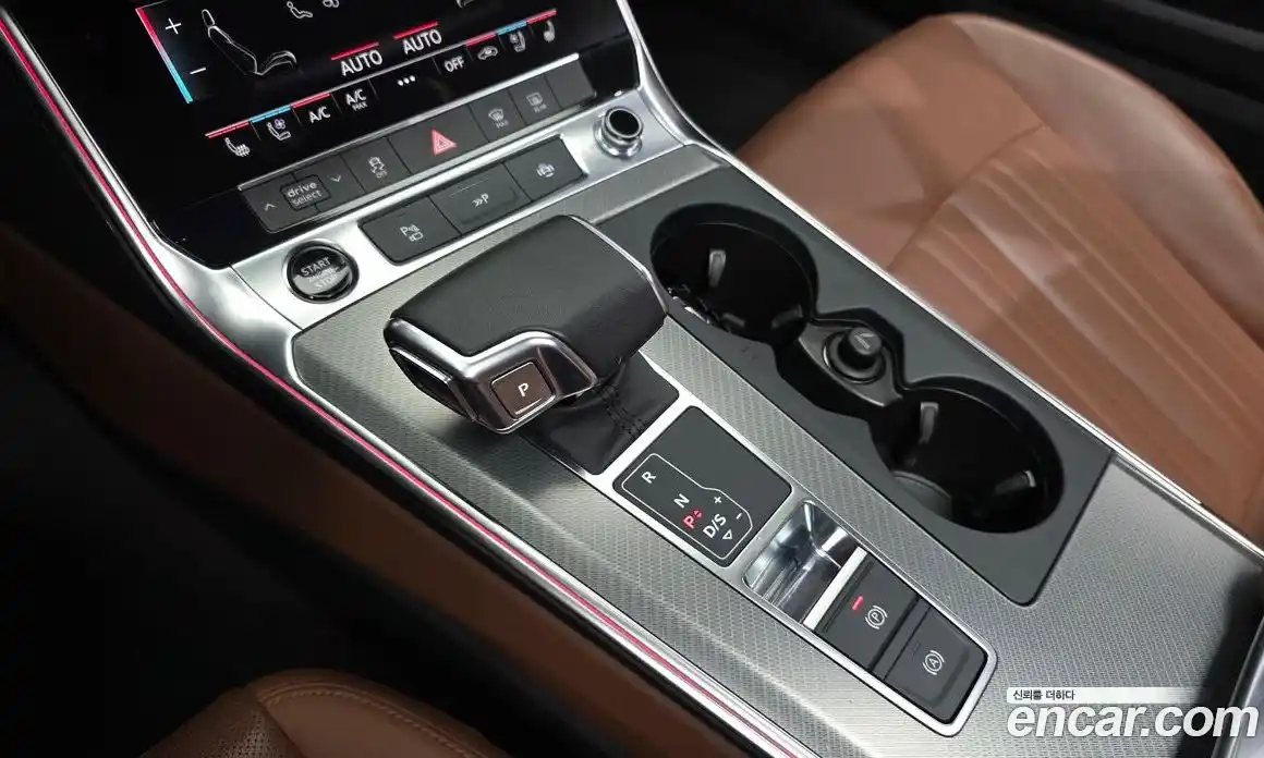 Audi A6 2023 2.0 автомат (гидро), фото 12