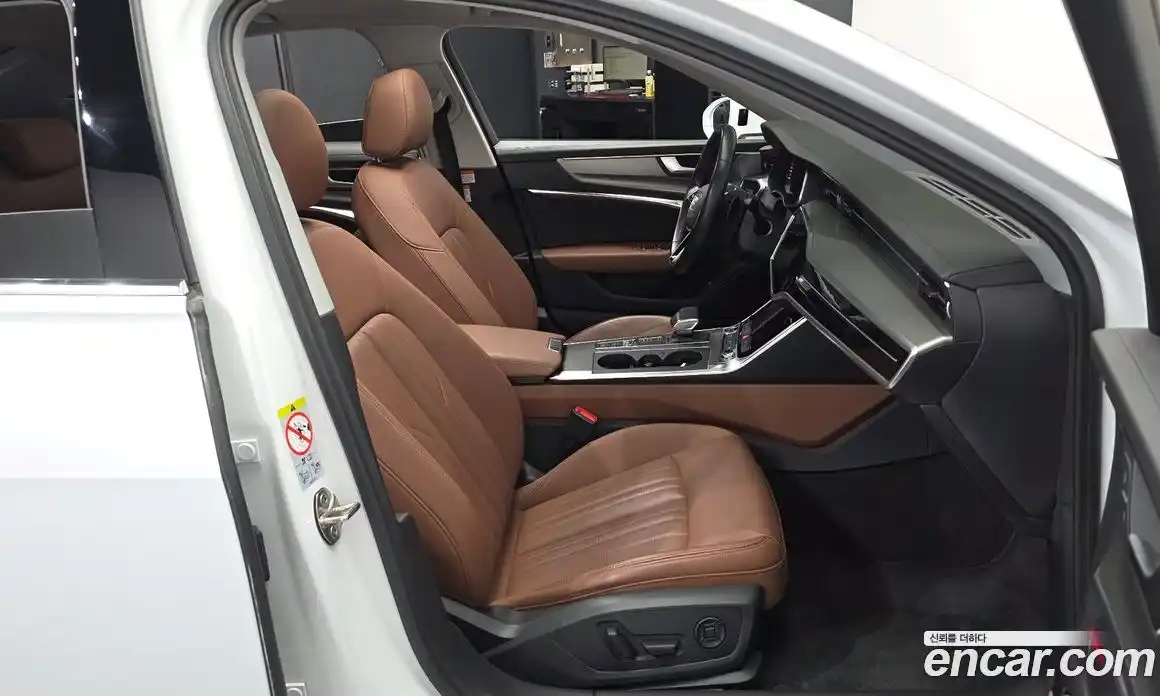 Audi A6 2023 2.0 автомат (гидро), фото 17