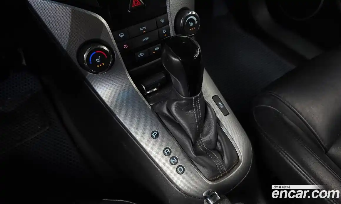 Chevrolet Cruze 2012 1.8 автомат (гидро), фото 9