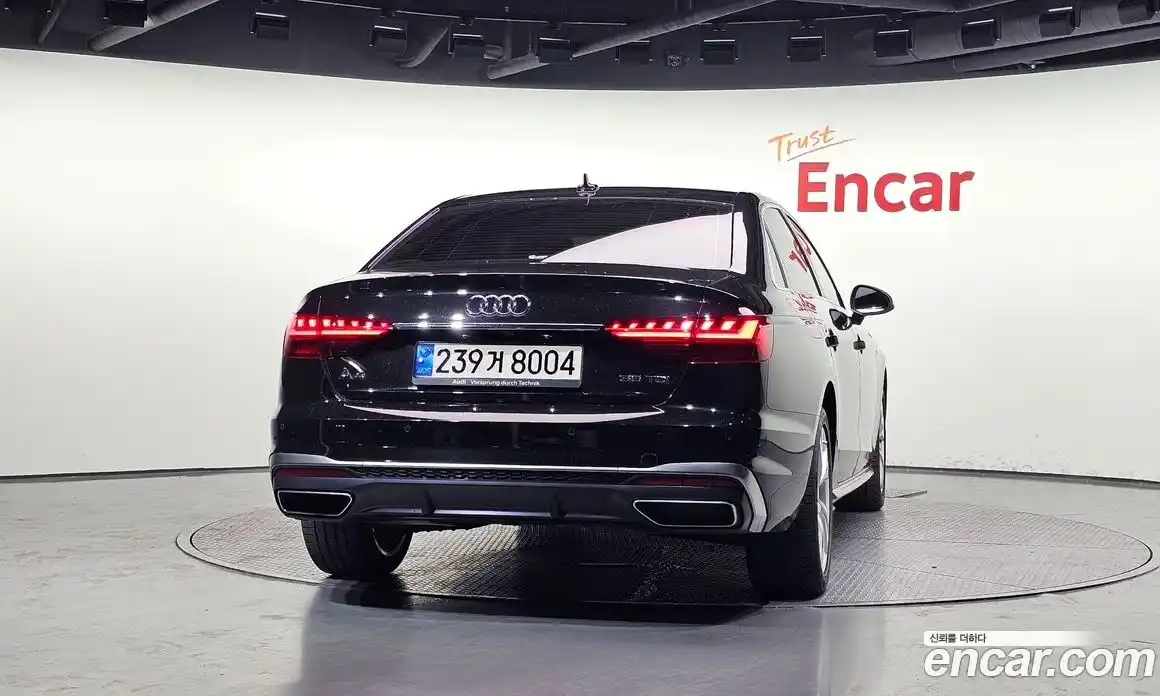 Audi A4 2020 2.0 автомат (гидро), фото 4