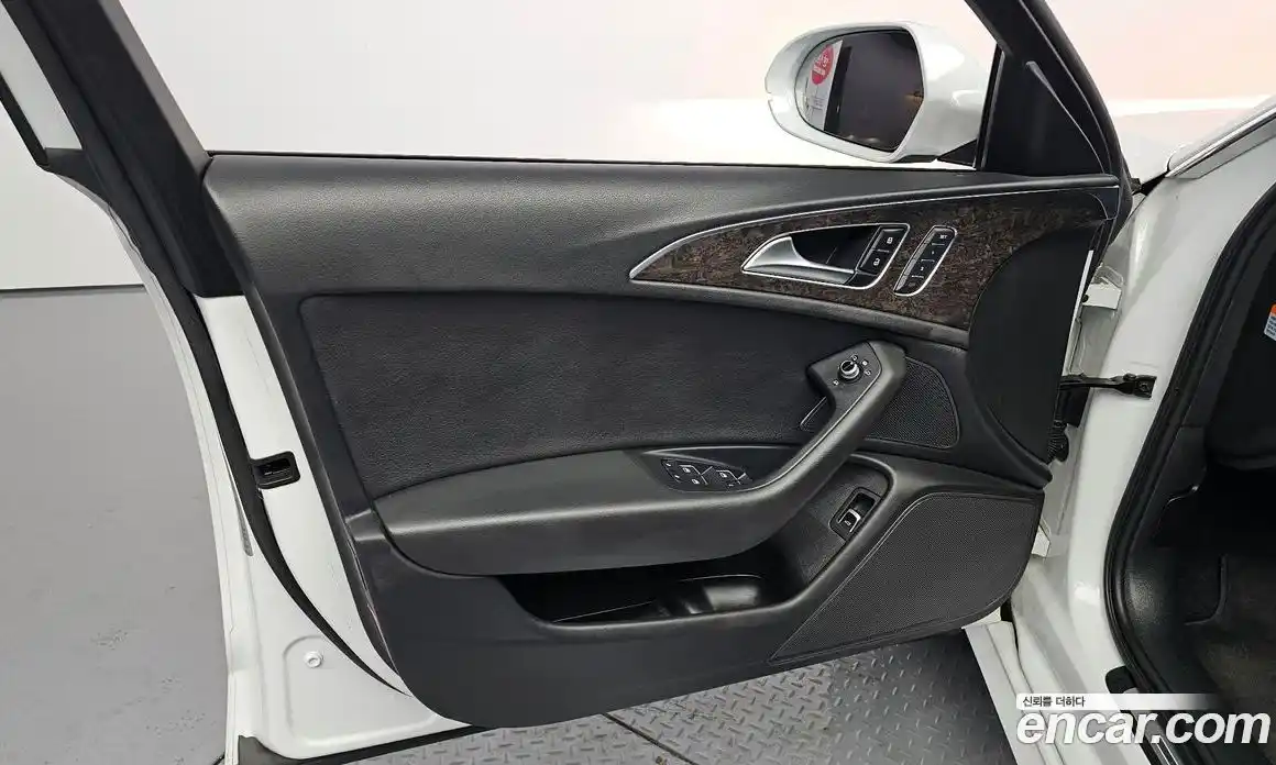 Audi A6 2018 2.0 автомат (гидро), фото 14