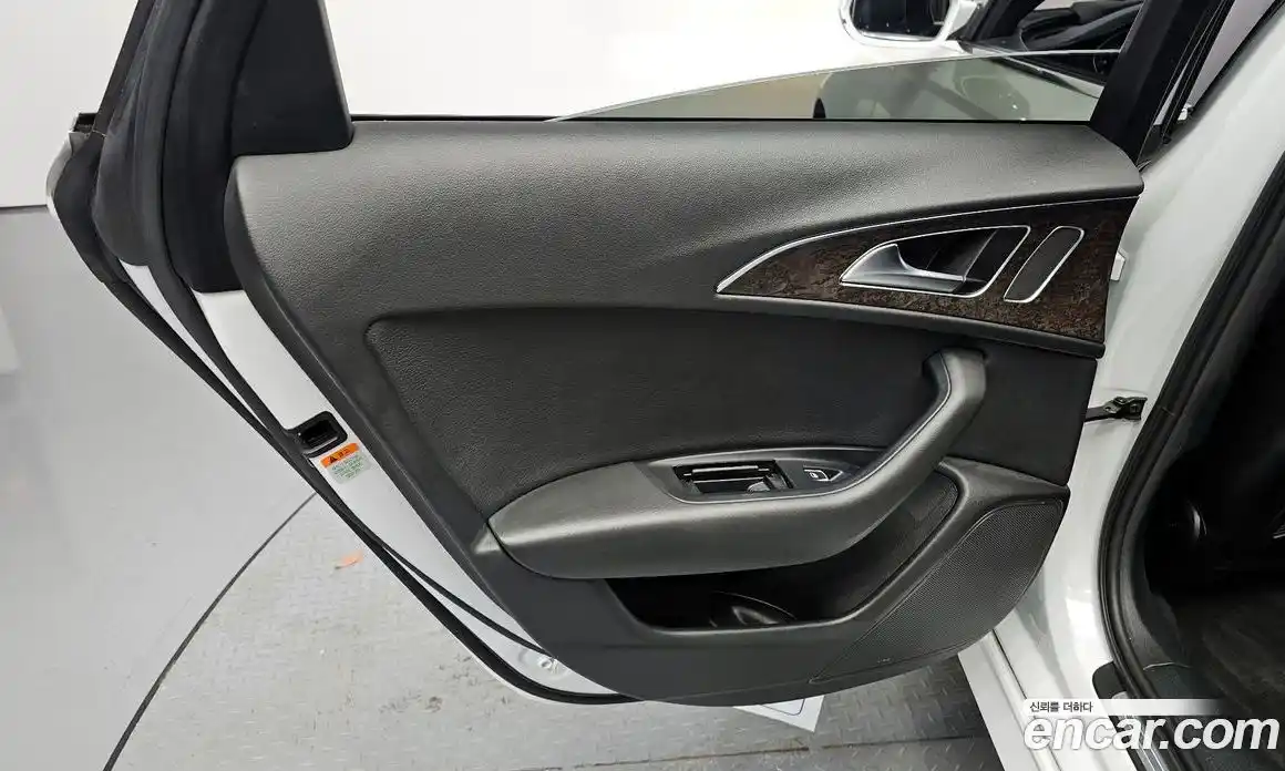 Audi A6 2018 2.0 автомат (гидро), фото 15