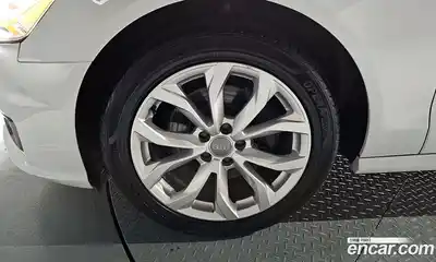 Audi A6 2016 2.0 автомат (гидро), миниатюра 5