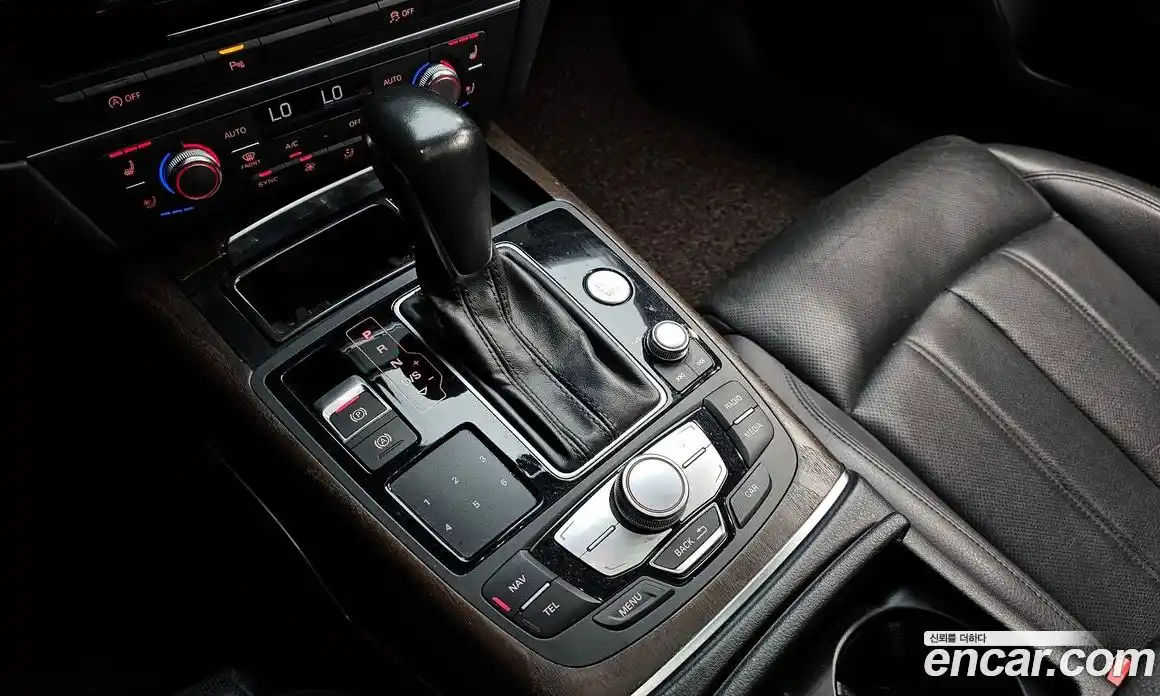 Audi A6 2016 2.0 автомат (гидро), фото 9