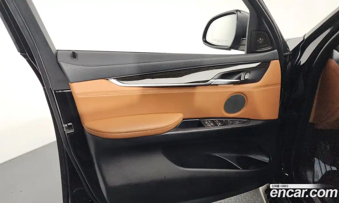 BMW X6 2018 3.0 автомат (гидро), фото 14
